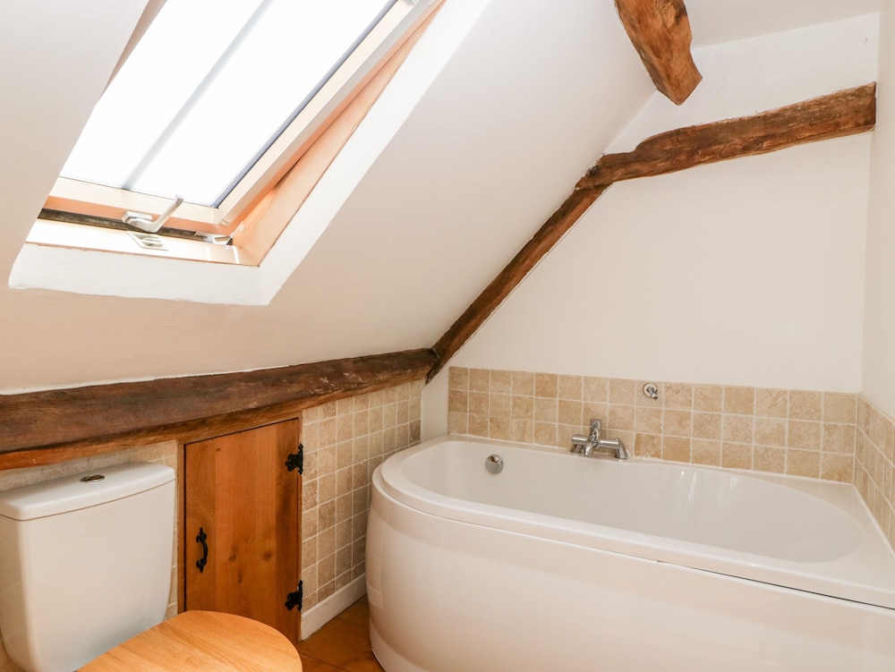 Tinkley Cottage