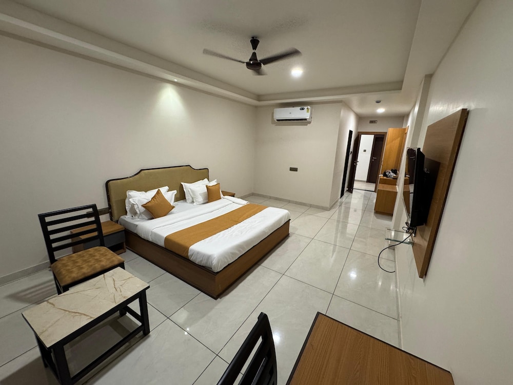 TGR Hotel