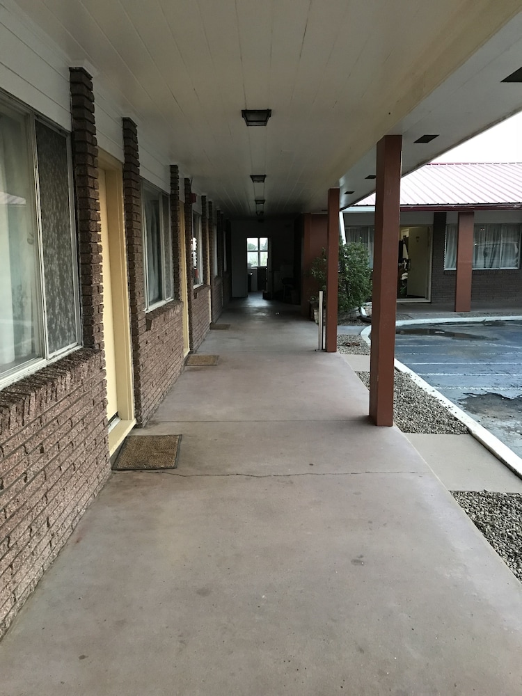 Princess Motel Maryville