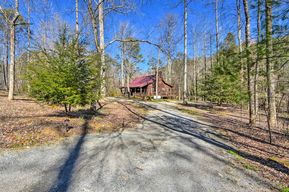Creekside Cabin in the Blue Ridge Mountains! view 4