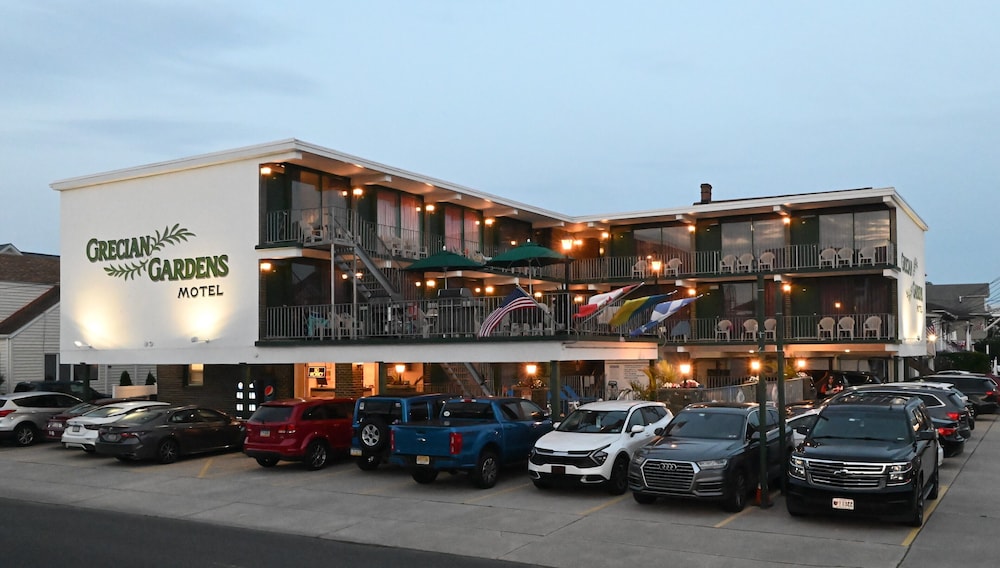 Grecian Gardens Motel