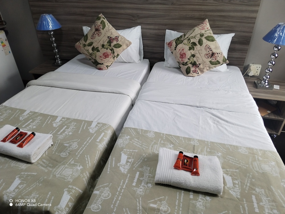 Room in B&B - Home of Peace and Tranquility