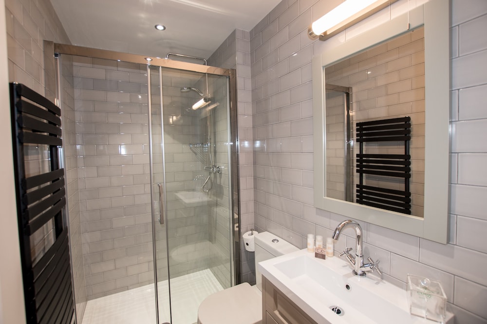 Carlisle Vacations - The Halston - Property Image 3