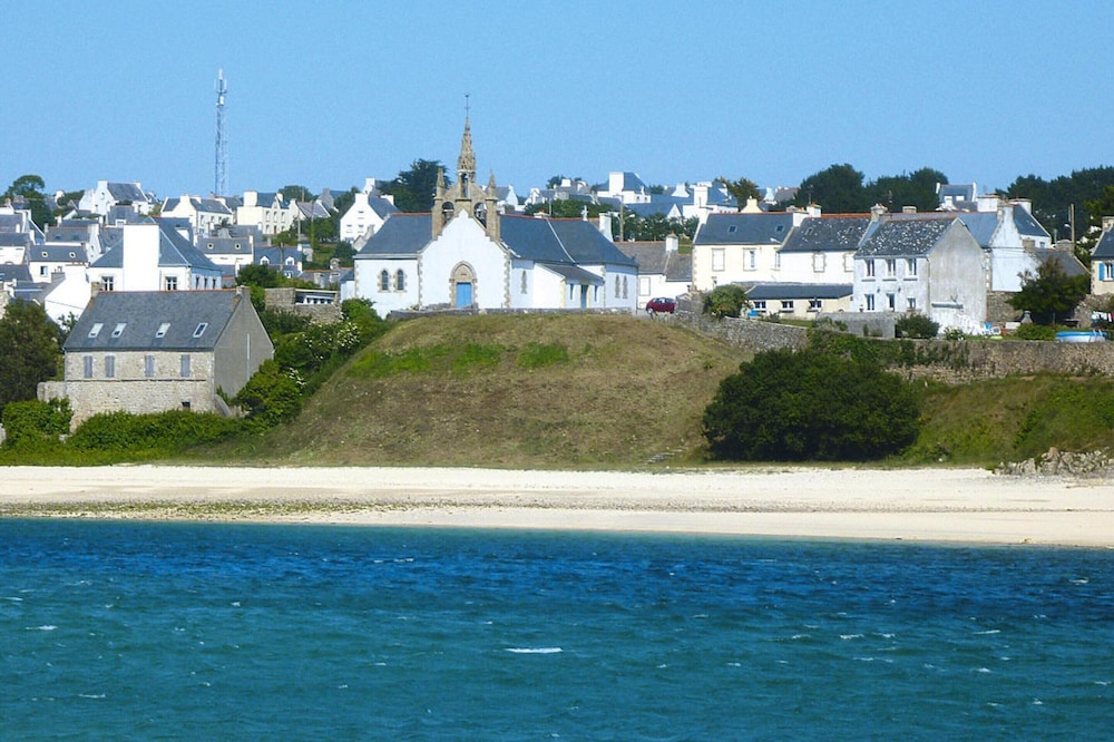Holiday Home in Plouhinec With Sea Views