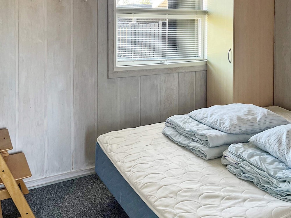 6 Person Holiday Home in Glesborg view 4