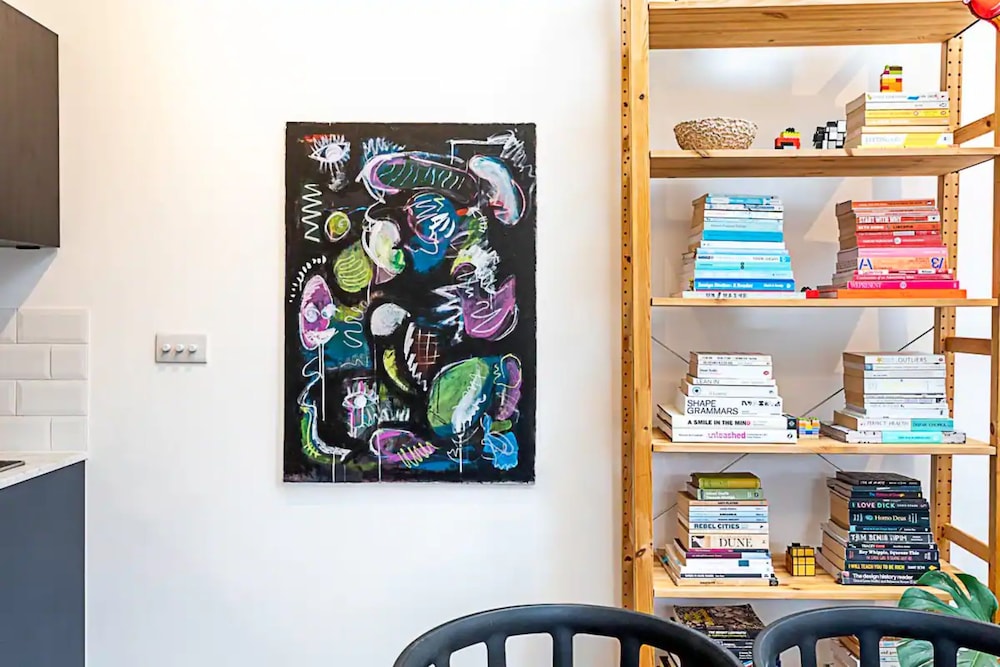 Stylish and Spacious 1BD in Clapton