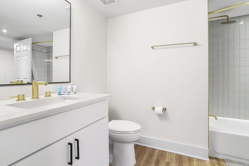 Well Appointed Apartments W Full Comfort