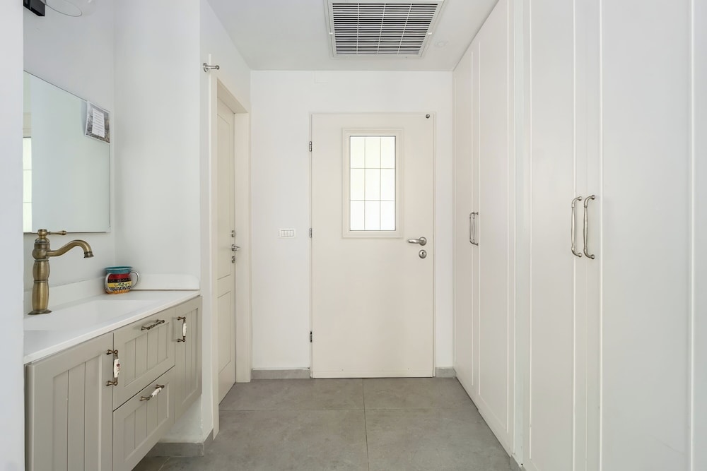 Rosh HaNikra Garden Villa by Sea N' Rent