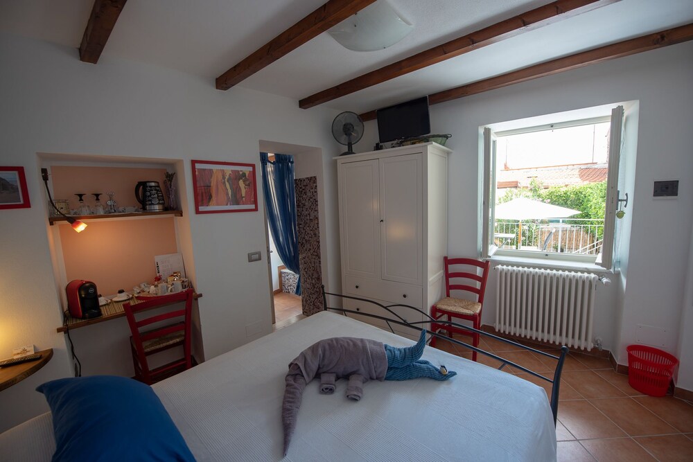 Pietra Di Mare Guest House view 4