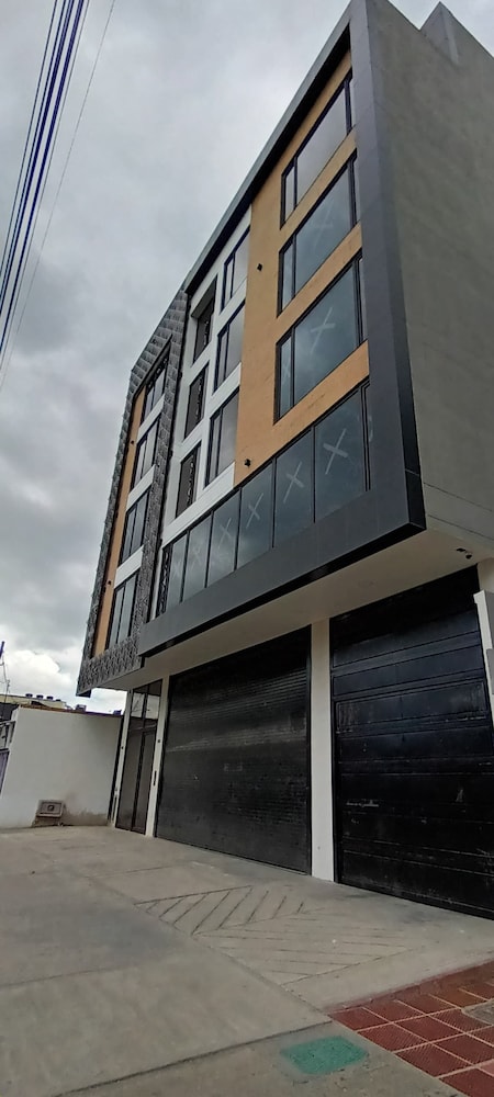 Modelia Living & Parking
