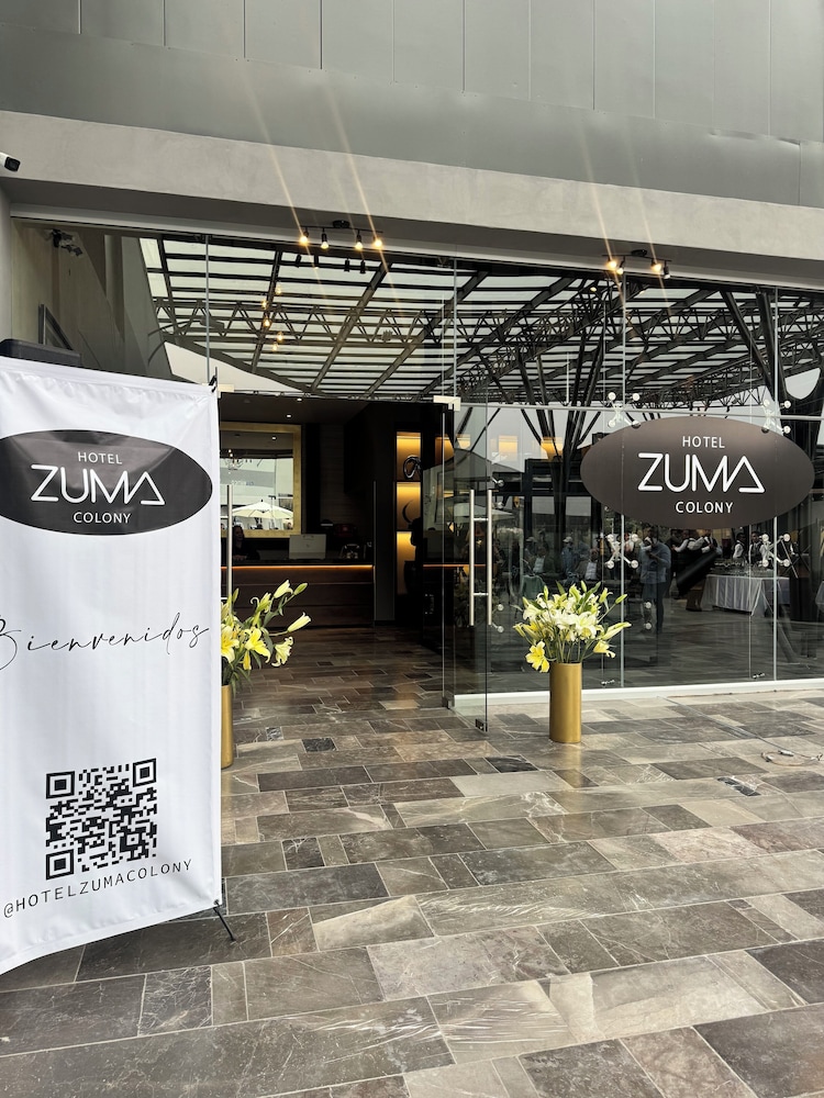Hotel Zuma Colony