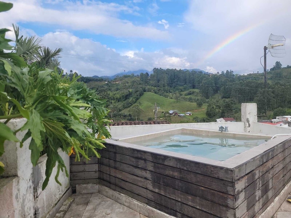 hostal hilltop salento