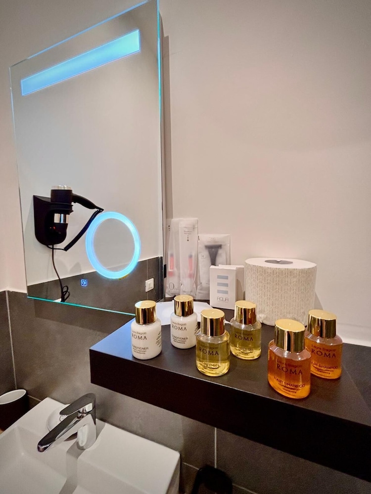 Le vie di San Pietro guest house
