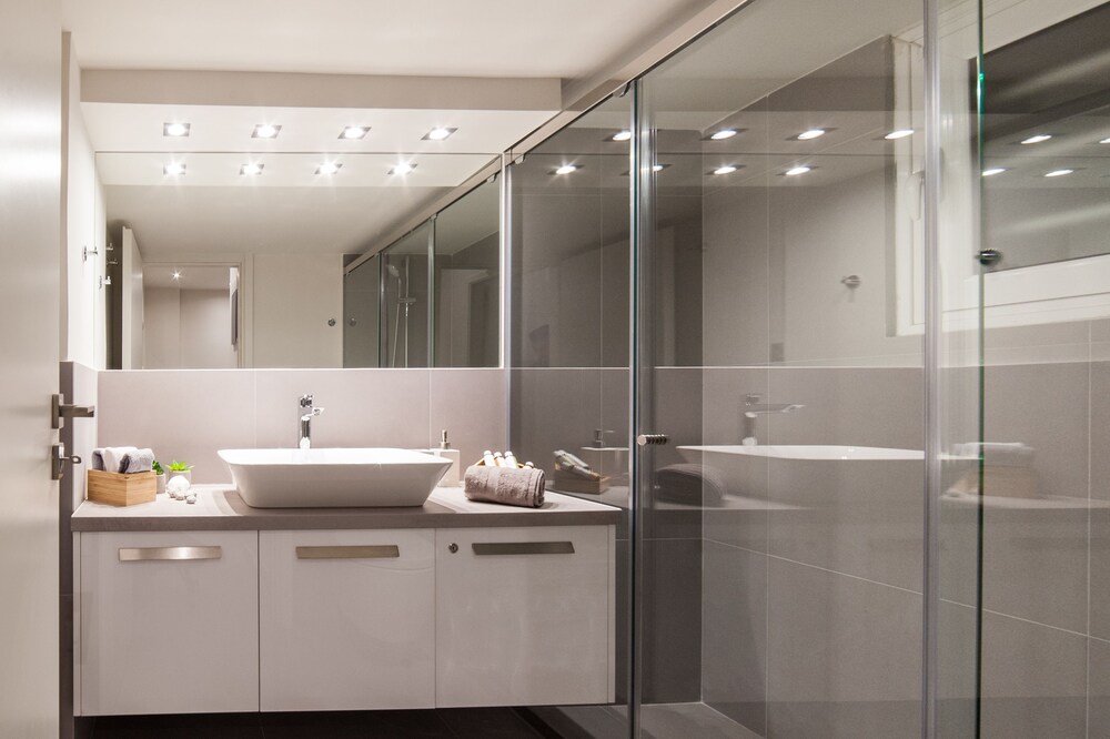 Acropolis View Deluxe Penthouse & Luxury Apartments