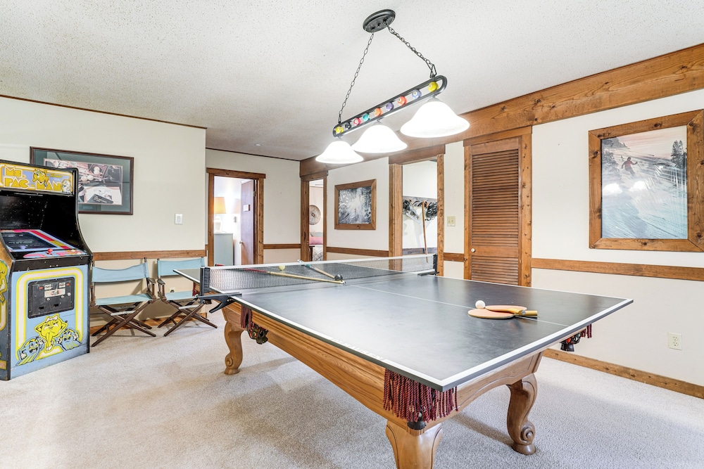2 Mi to Slopes! Massanutten Resort Family Getaway