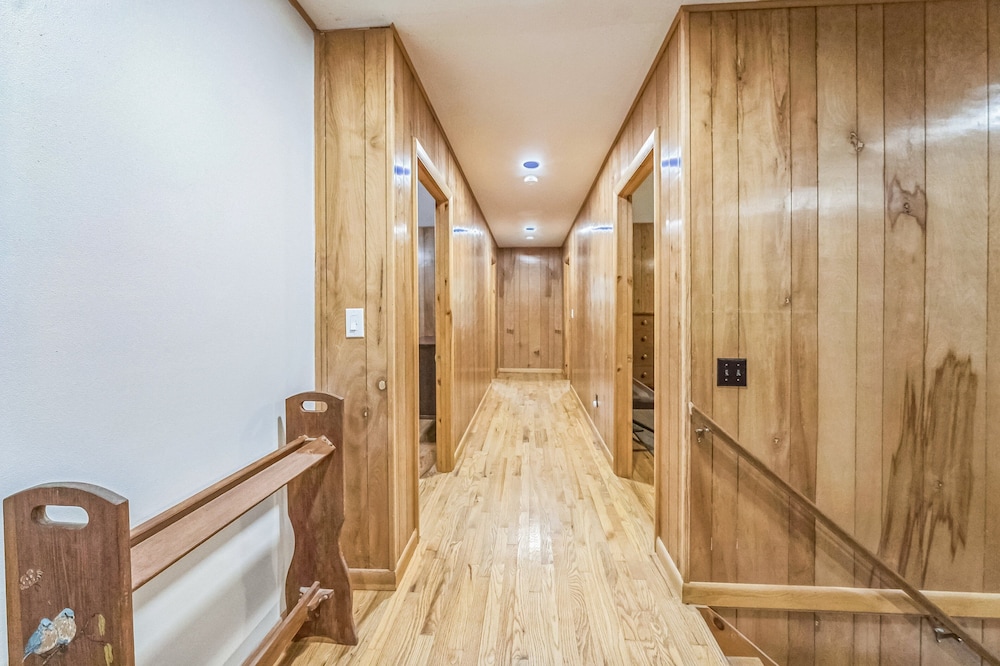 Peaceful Lakefront Getaway On Cayuga Lake 4 Bedroom Cottage