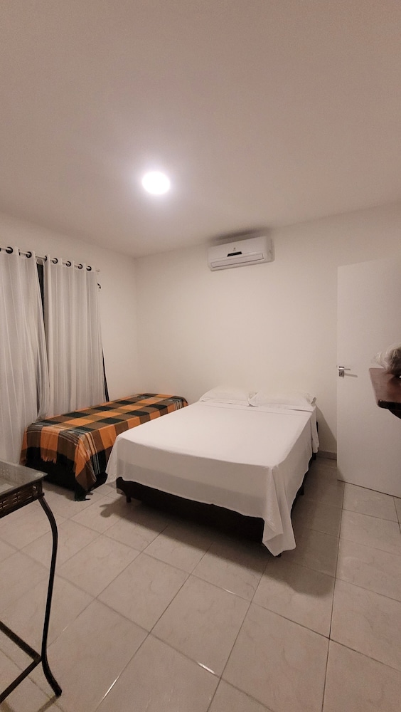 HOSPEDAGEM CLÃ DOS COUTO