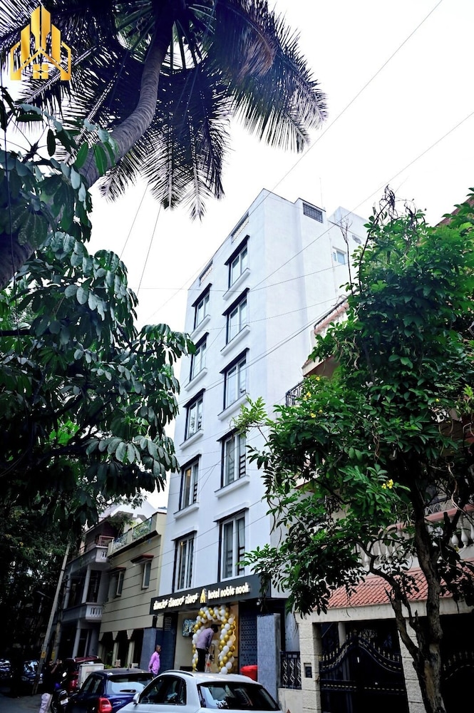 Hotel Noble Nook 100 ft. Road Indiranagar