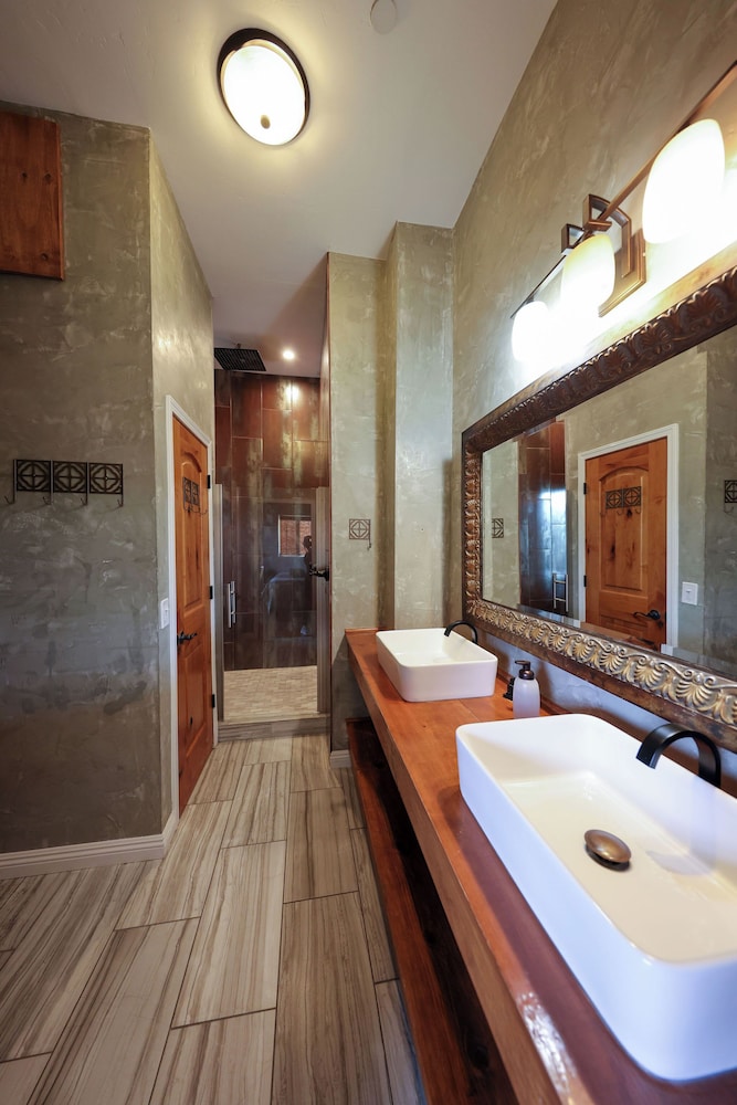 Bamboo Loft 6BR