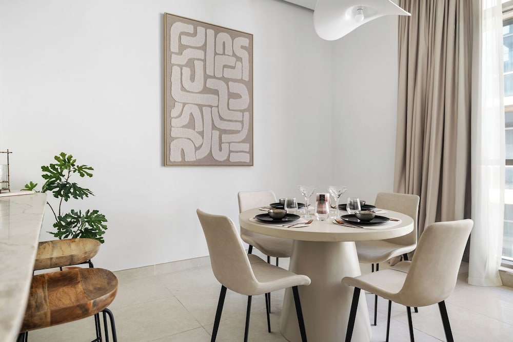 1BR Equestrian Lifestyle Meydan