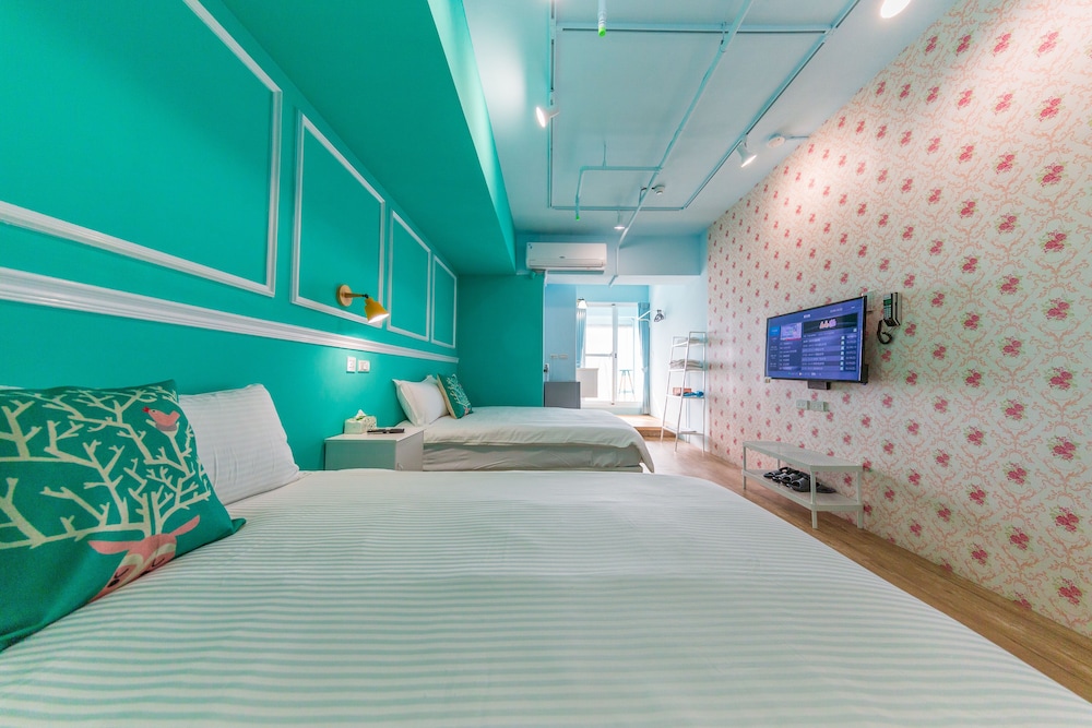 I Hi Hotel