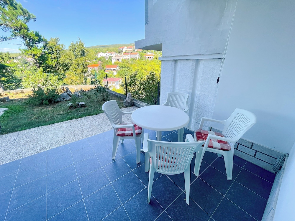 Apartment Combaj 3