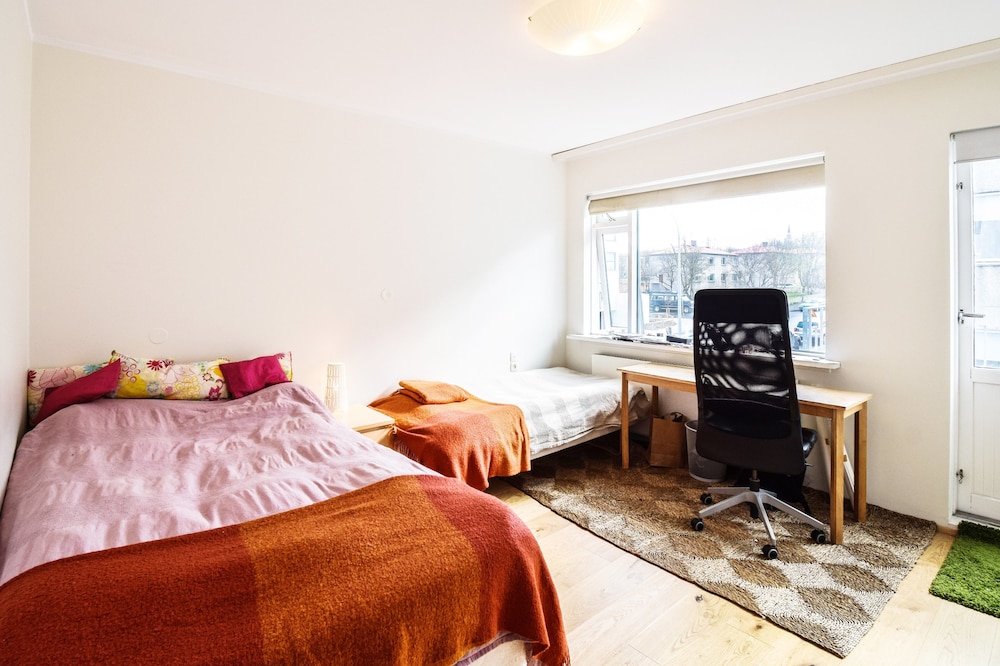 Apartment H10 view 2