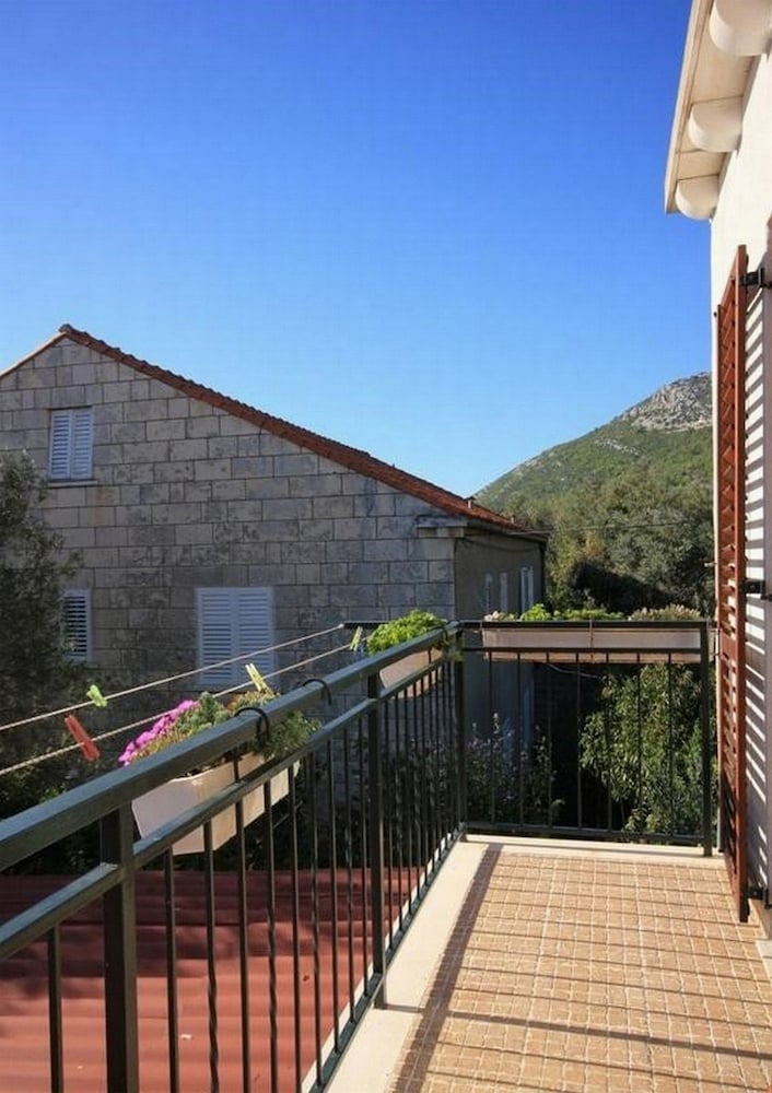 Villa Ro-Ela