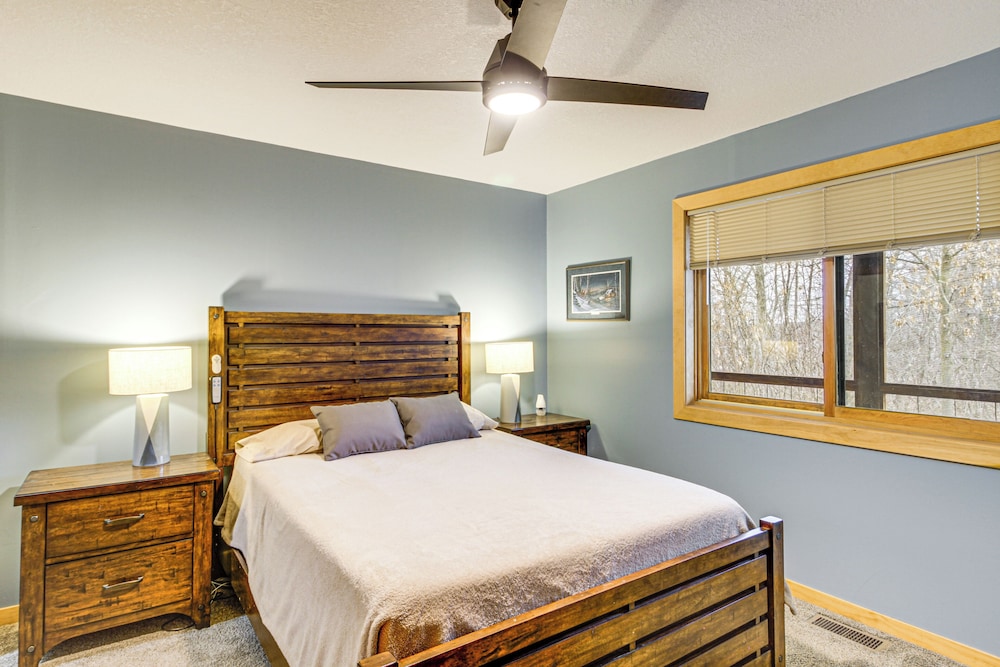 Fish & Swim: Lakefront Mora Home on 2 Acres!