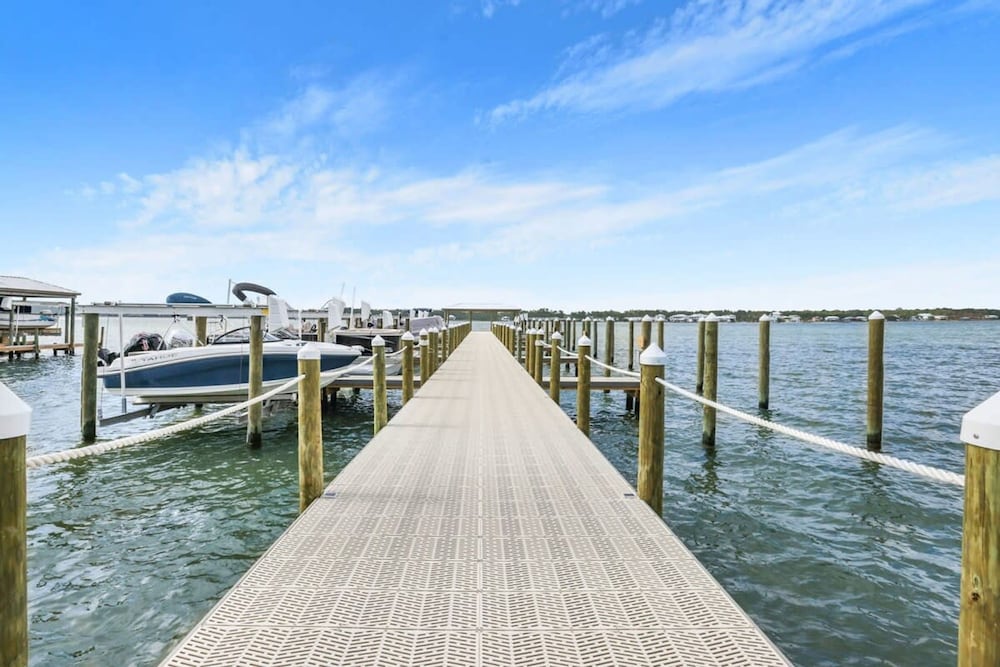 Photo 33