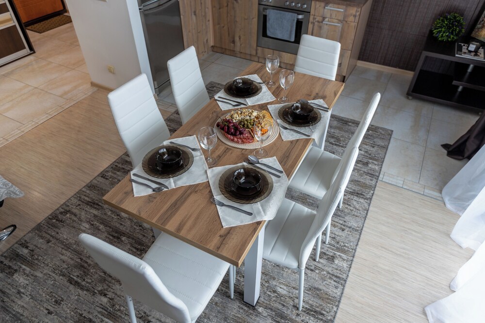 Modern 3-rooms apartment Musical Theater