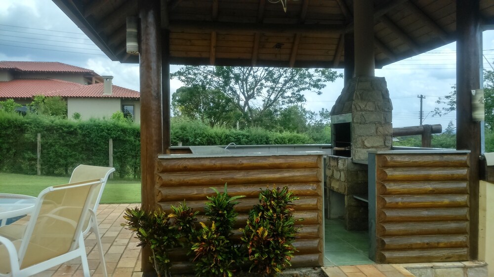 Casa Vila Pinhal Broa