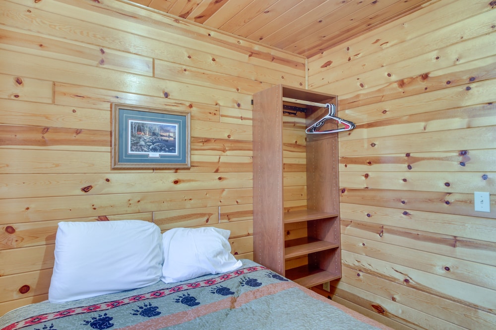 Lake Access, Boat Slip: Wooded Park Rapids Cabin! view 4