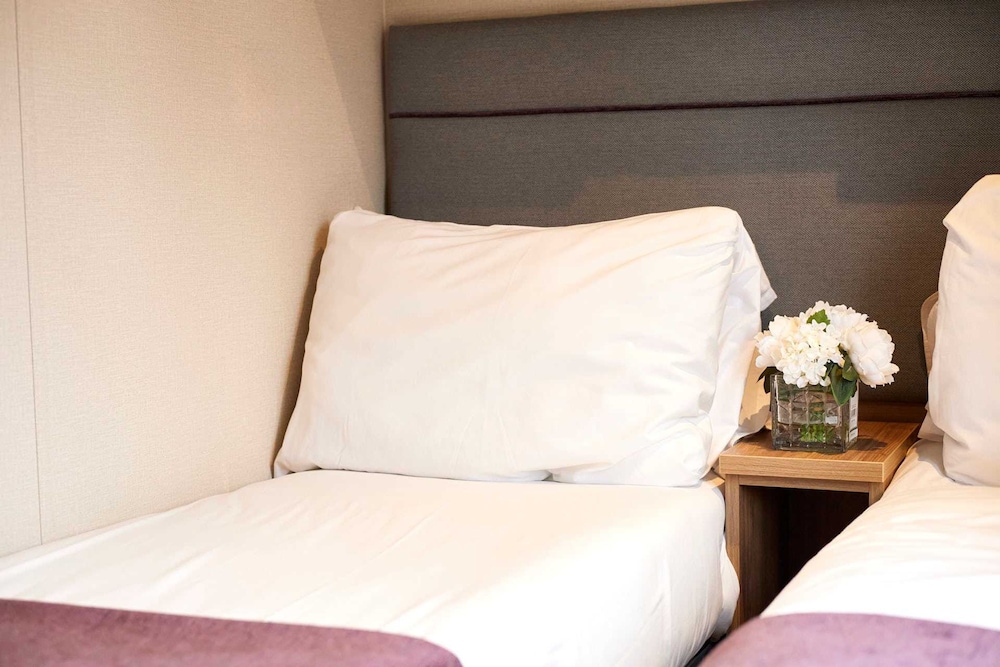 Host Stay Lakeview Winter