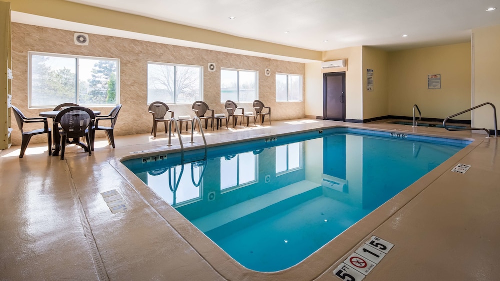 SureStay Plus Hotel by Best Western Blue Springs - Property Image 7
