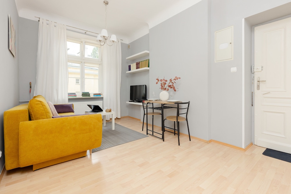 Sunny Studio Lwowska by Renters view 2