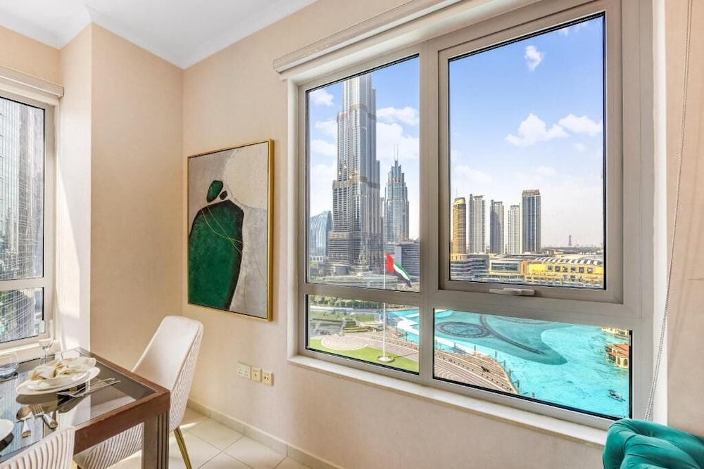 Durrani Homes – Minimal Luxe 3BR with Burj Khalifa and Fountain View (third room without partition)