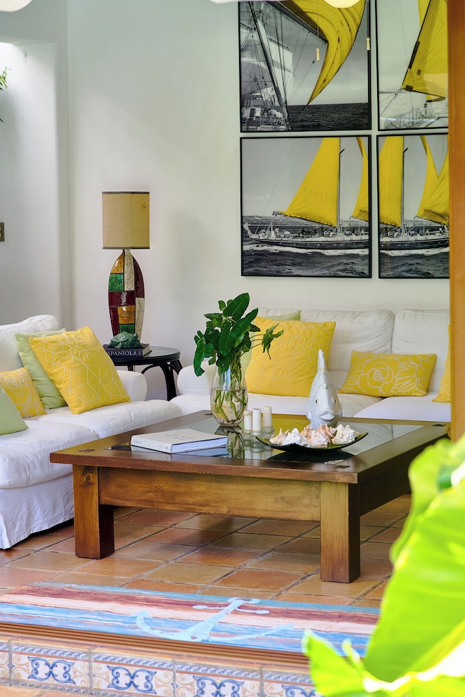 Beach Villa in El Portillo Sleeps 12