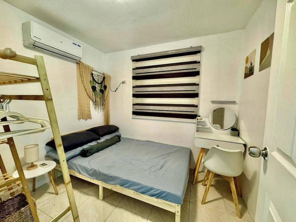 Cozy Holiday Home in San Pablo City for Groups of 8-10