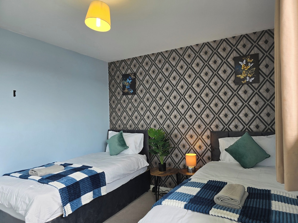 Retreat Private Rooftop 3 Bedroom Apartment