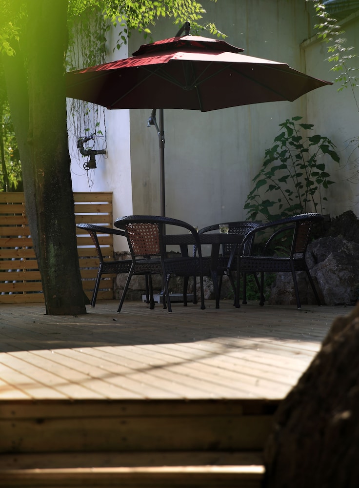 Chayan Hotel
