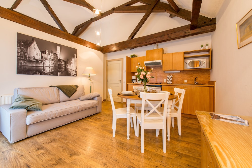 Inn Bruges Suites