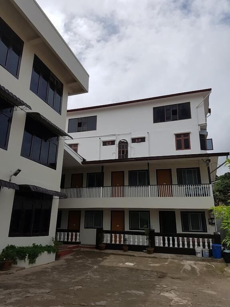Parami Motel