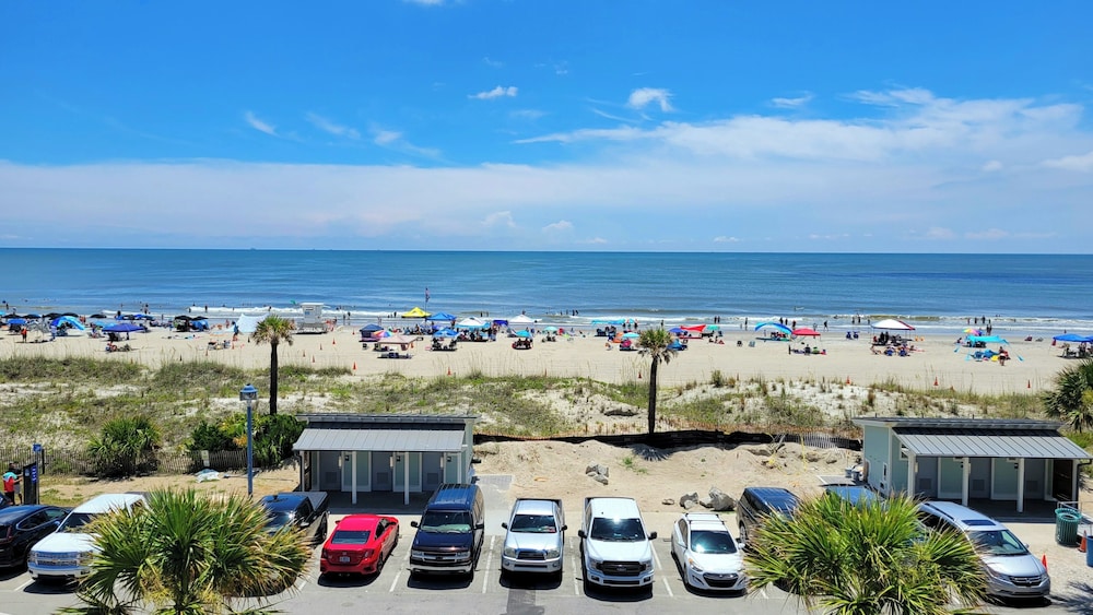 Pelican Point by Tybee Vacation Rentals