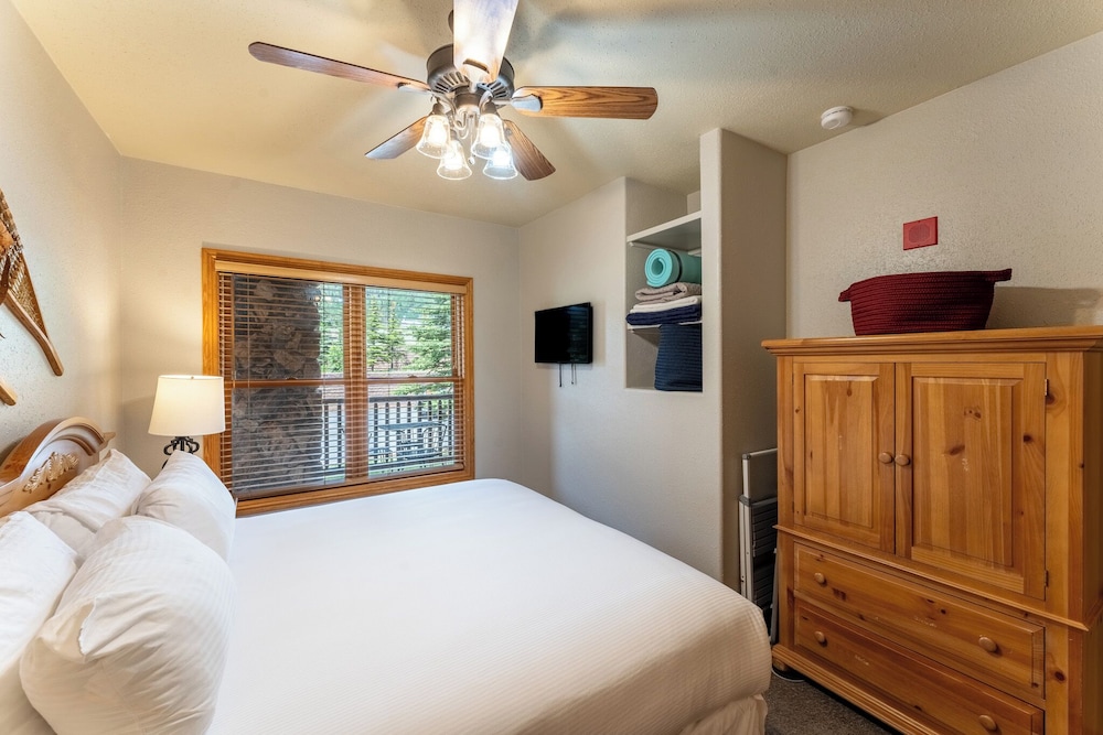 Hidden River Lodge #5942