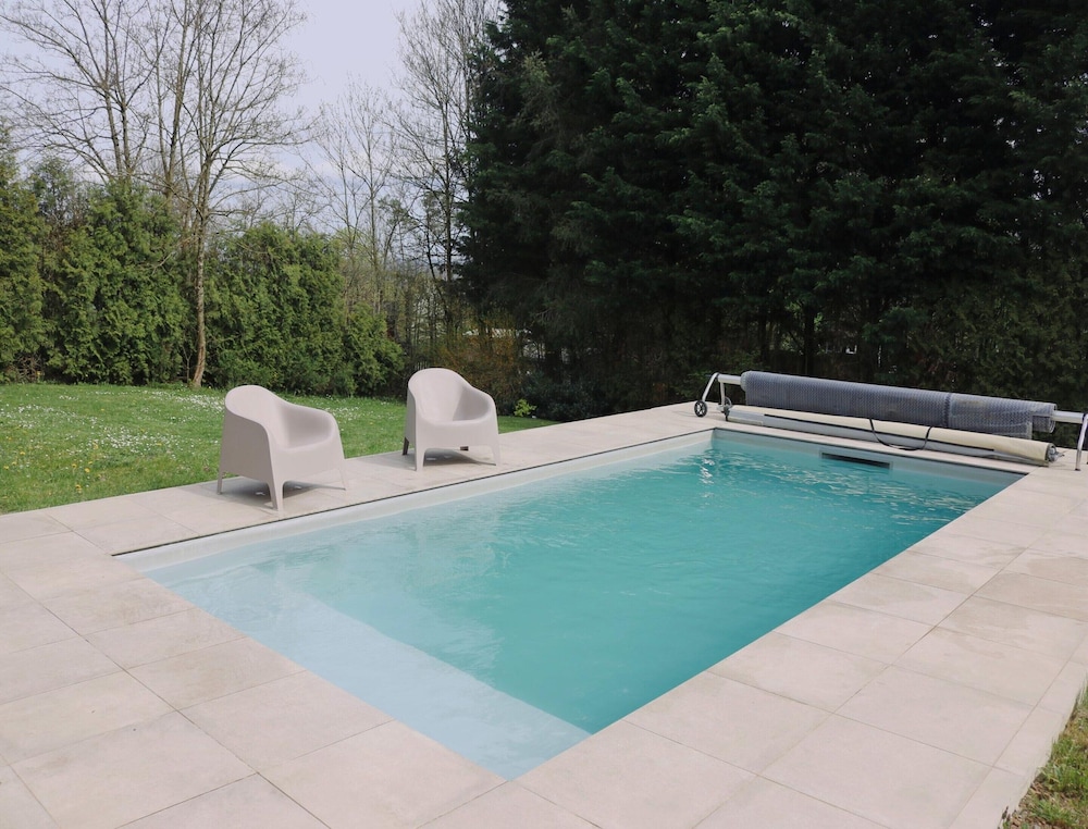 Holiday Home in Heure With Pool & Sauna
