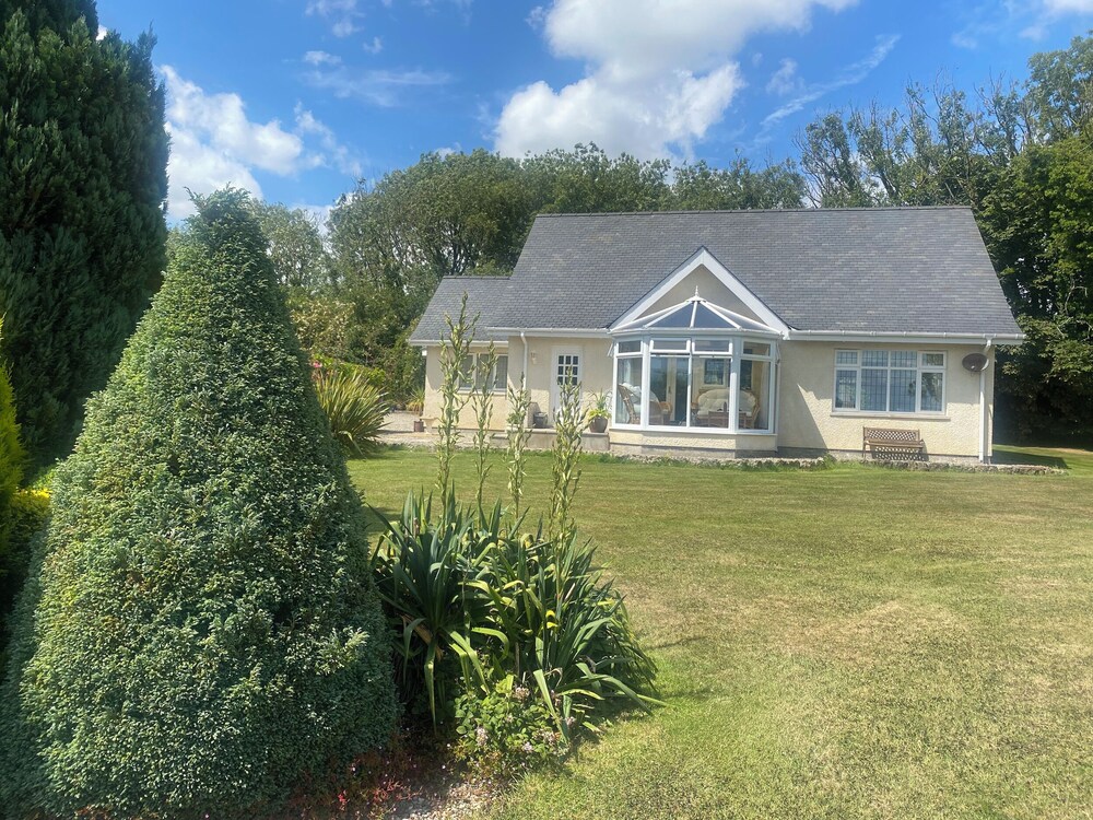 Bedw Arian Cottage