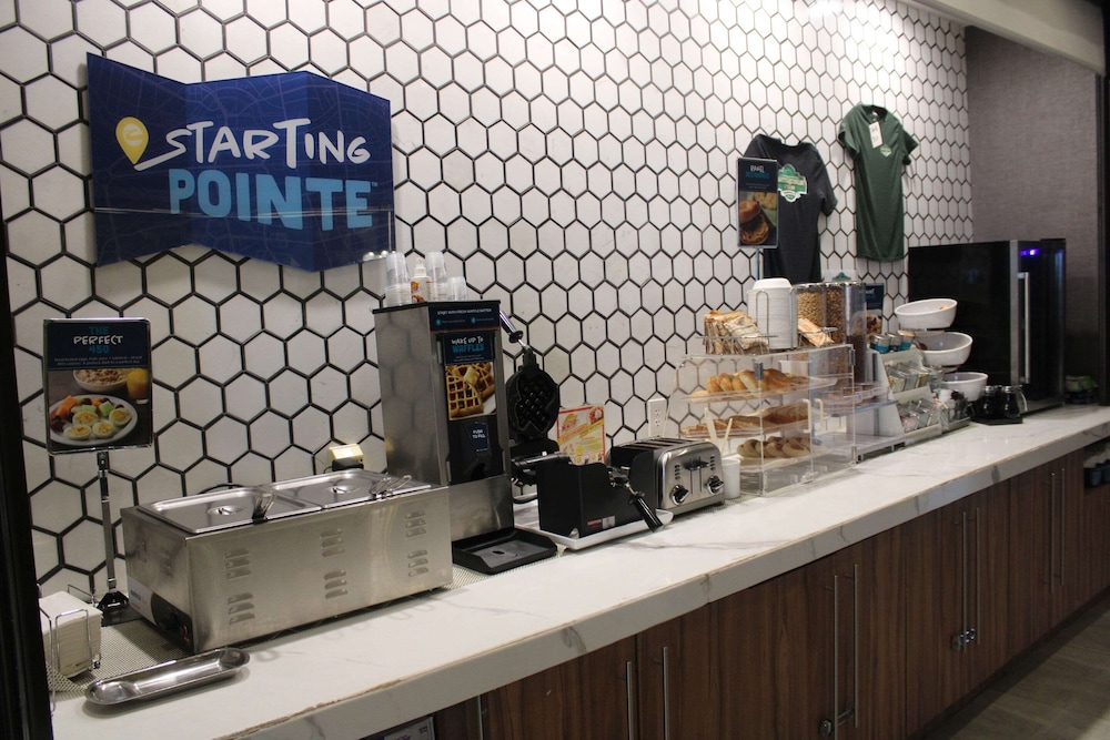 Marshall Vacations - Clarion Pointe Marshall - Property Image 11