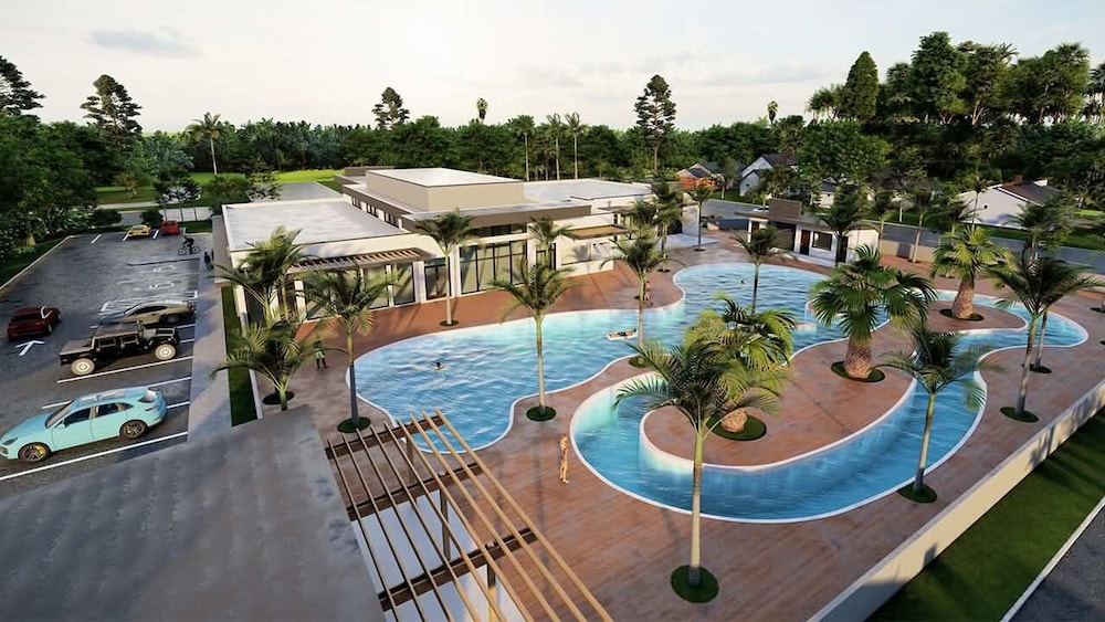Luxurious 15br Villa With Lake View & Game/theater