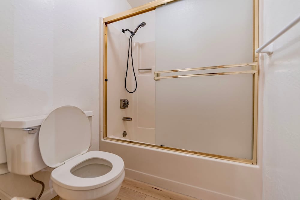 Oglala Little Lodge - Cabin Getaway